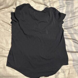 Lululemon T shirt size medium